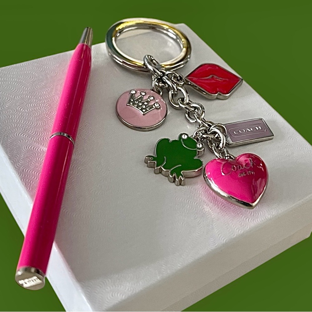 Coach 2 Pc Keychain/Bag Charm & Ink Pen New - Picture 2 of 10